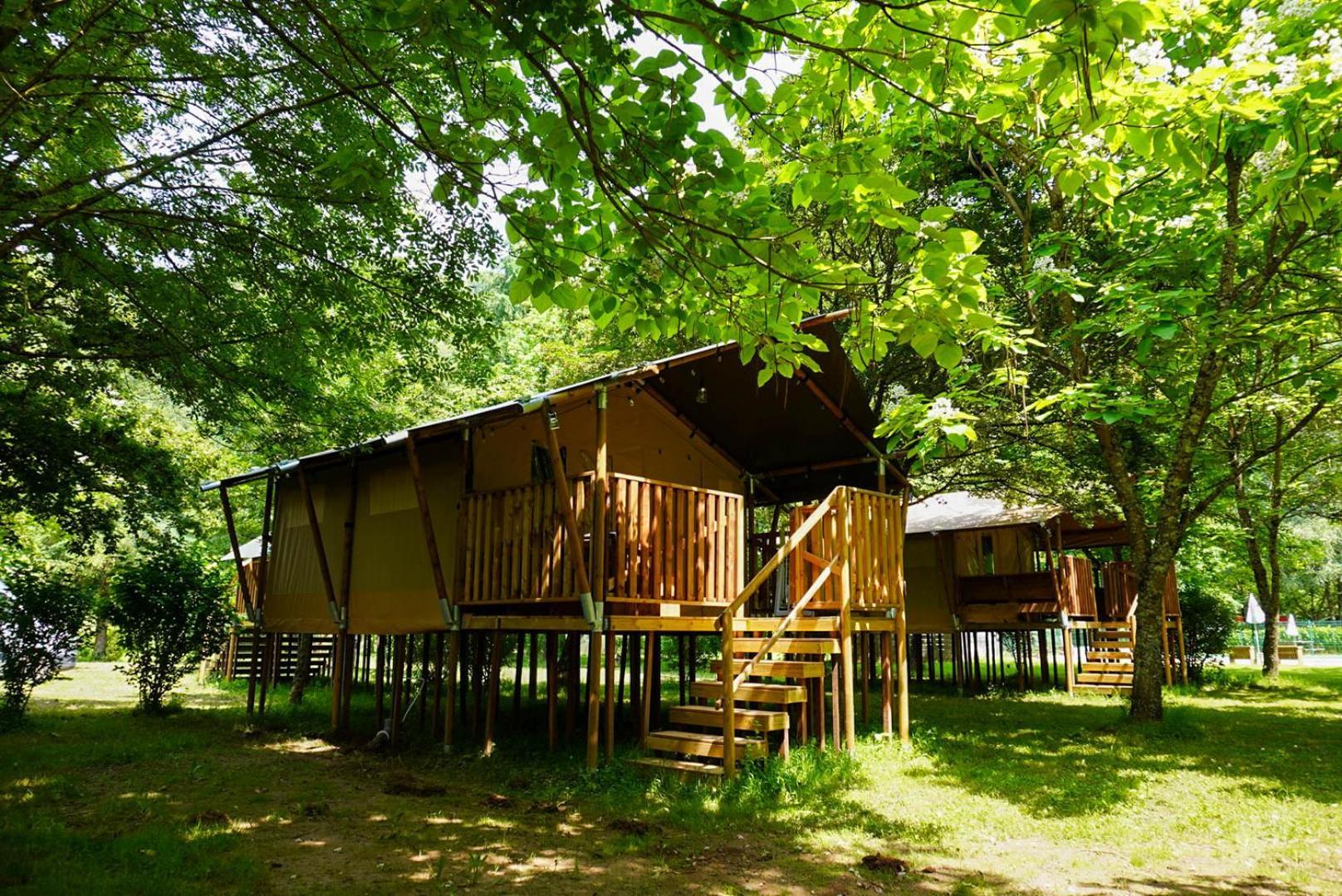 Camping Pittoresque Saint-Parthem Номер фото
