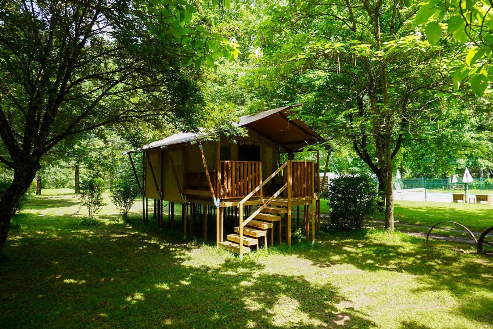 Camping Pittoresque Saint-Parthem Номер фото
