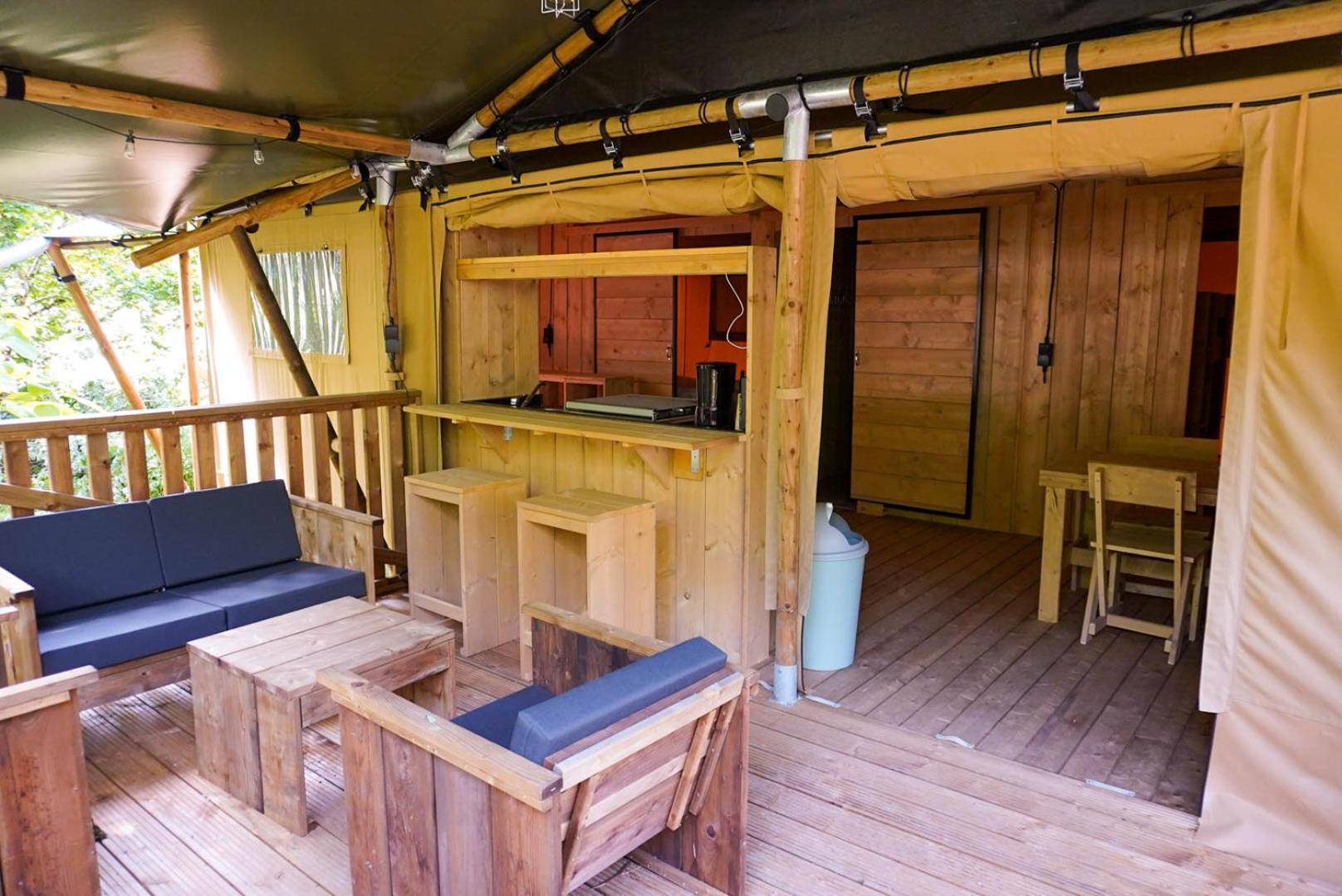 Camping Pittoresque Saint-Parthem Номер фото