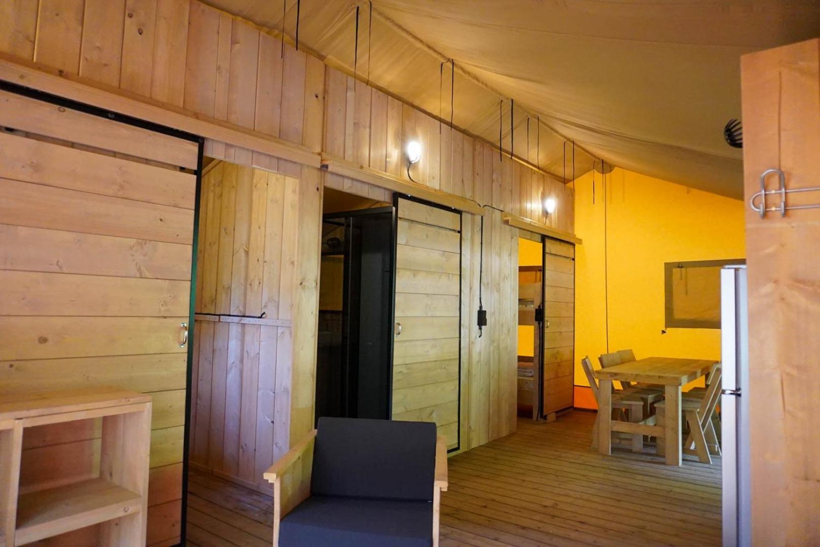 Camping Pittoresque Saint-Parthem Номер фото