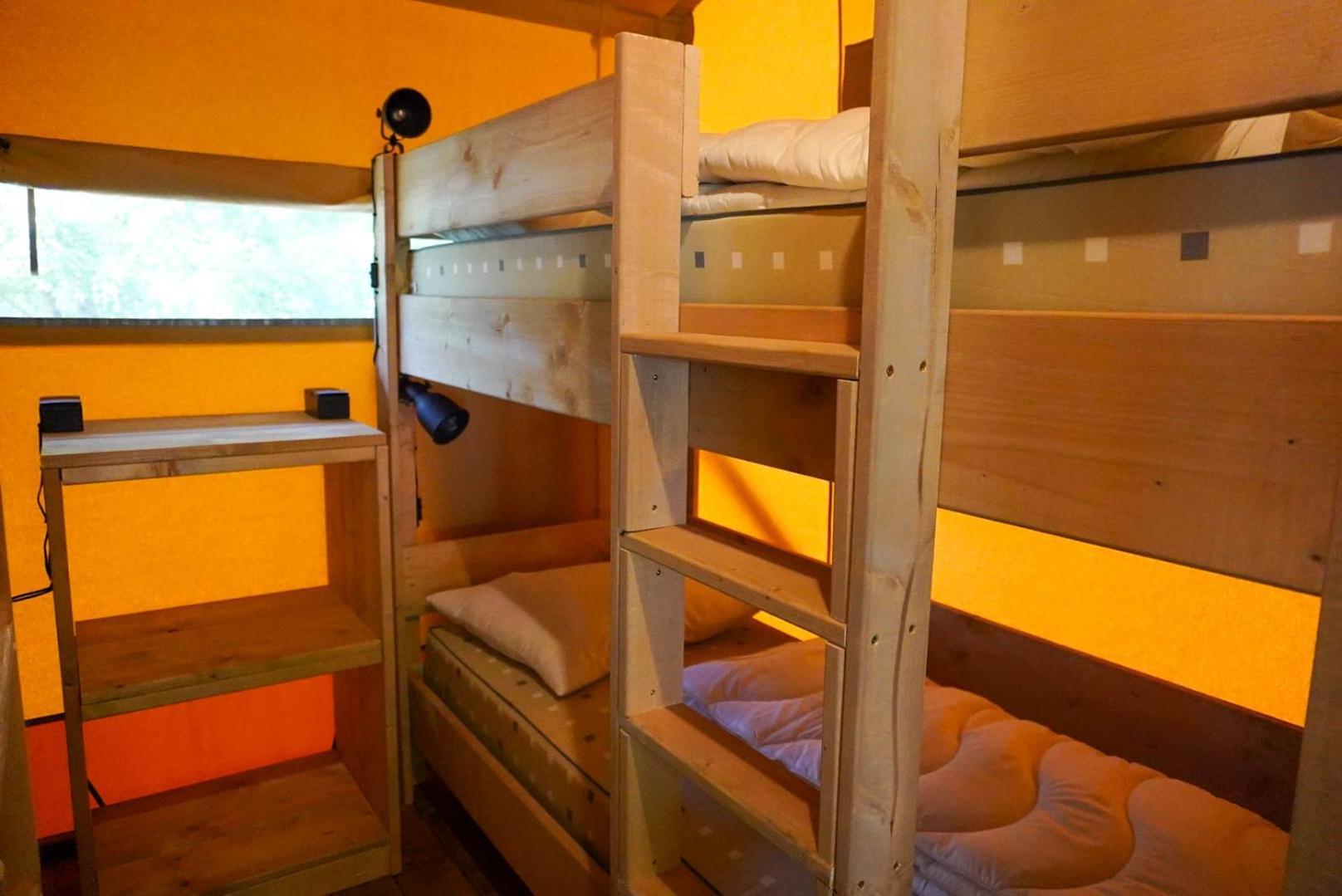 Camping Pittoresque Saint-Parthem Номер фото