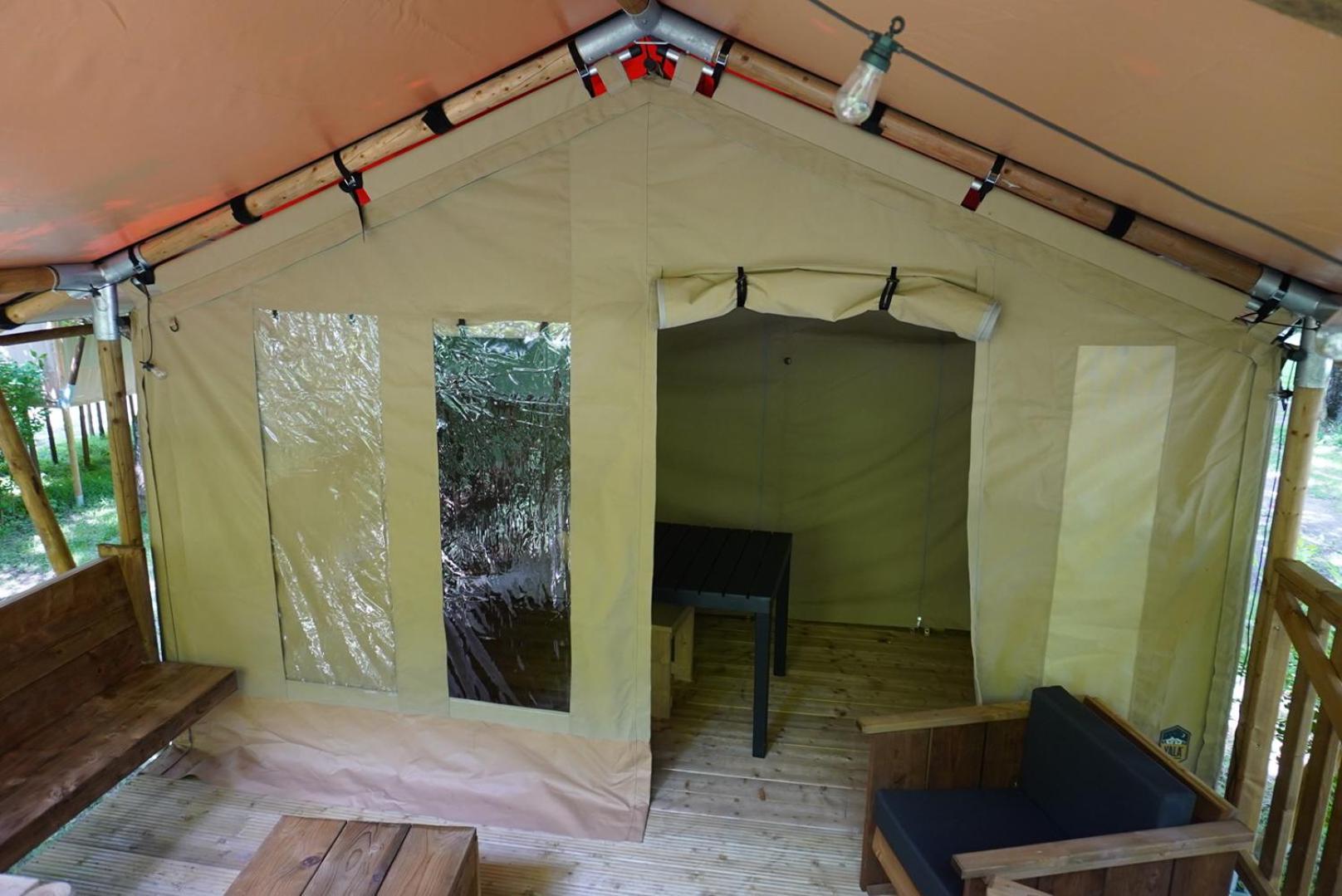 Camping Pittoresque Saint-Parthem Номер фото
