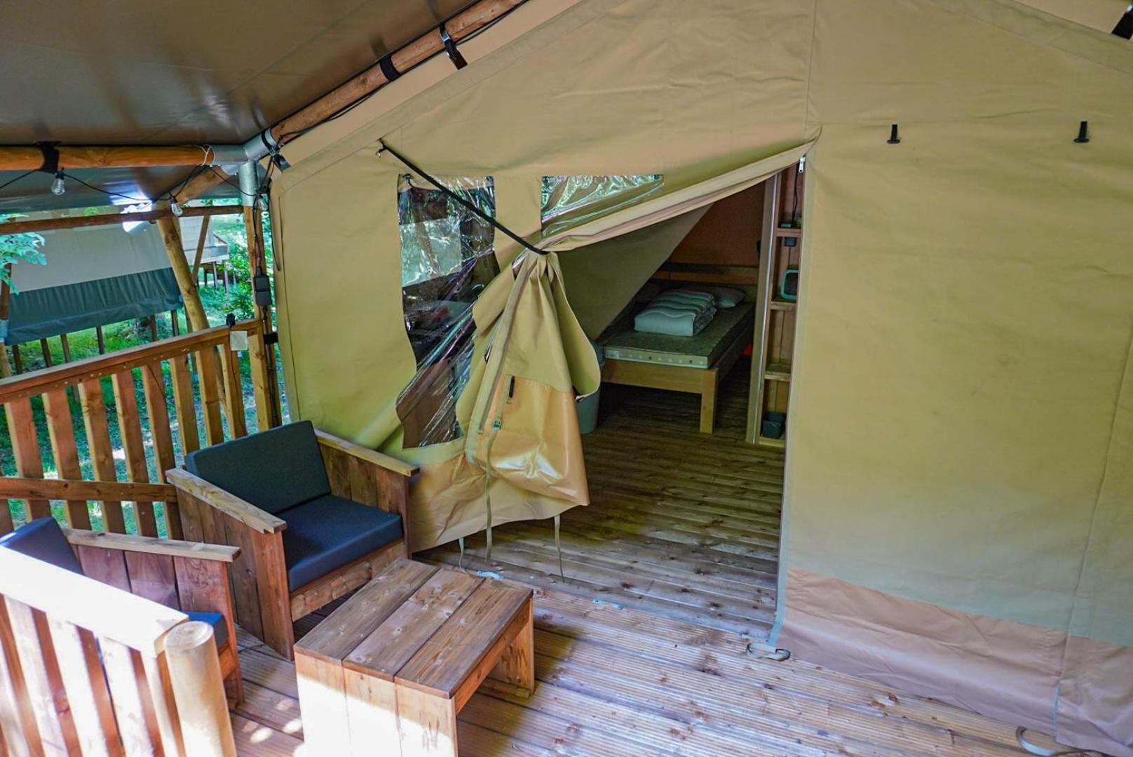 Camping Pittoresque Saint-Parthem Номер фото