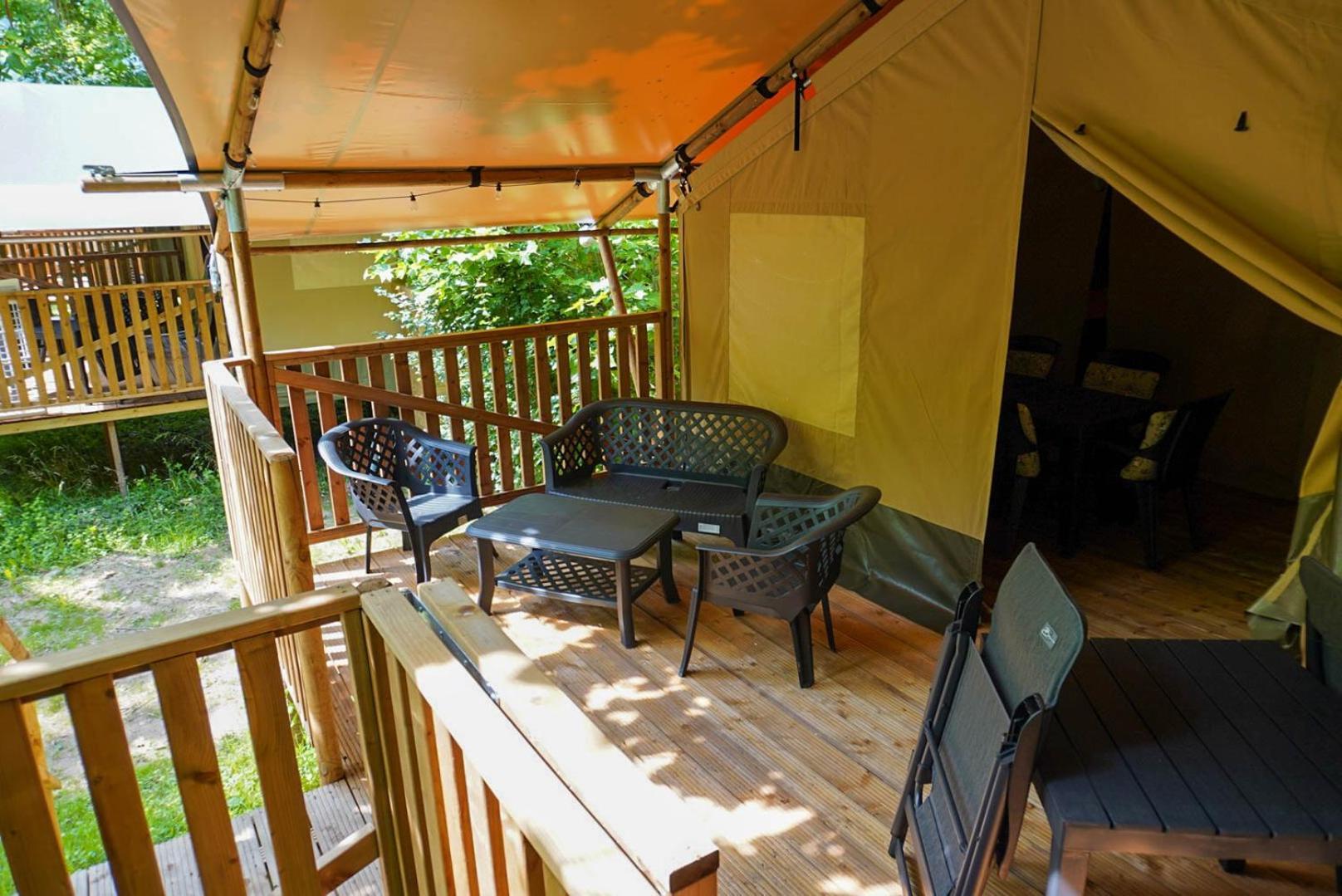 Camping Pittoresque Saint-Parthem Номер фото