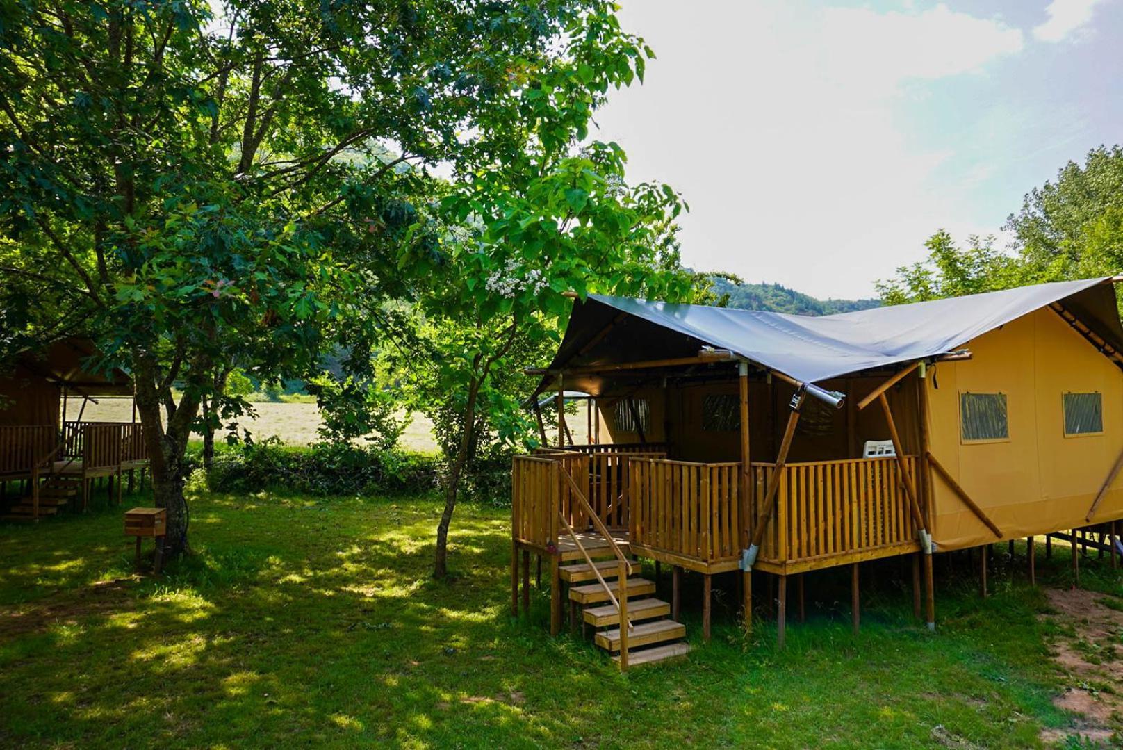 Camping Pittoresque Saint-Parthem Номер фото