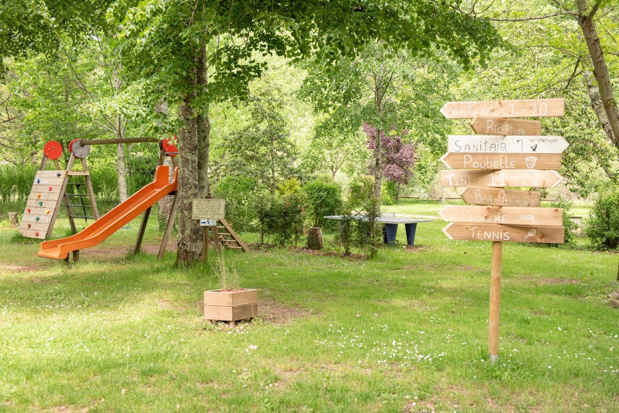 Camping Pittoresque Saint-Parthem Экстерьер фото
