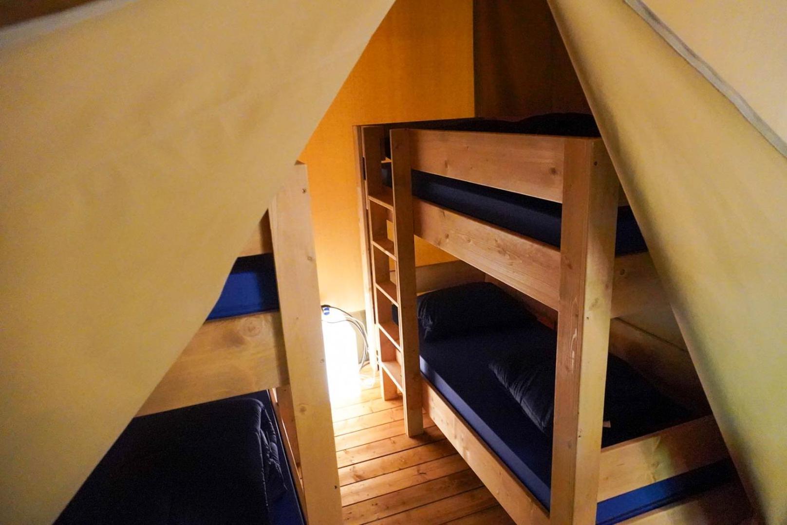 Camping Pittoresque Saint-Parthem Номер фото