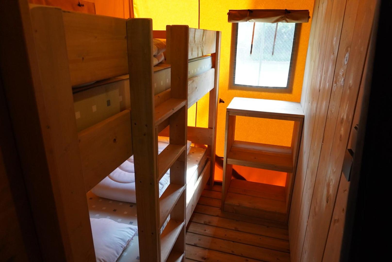 Camping Pittoresque Saint-Parthem Номер фото